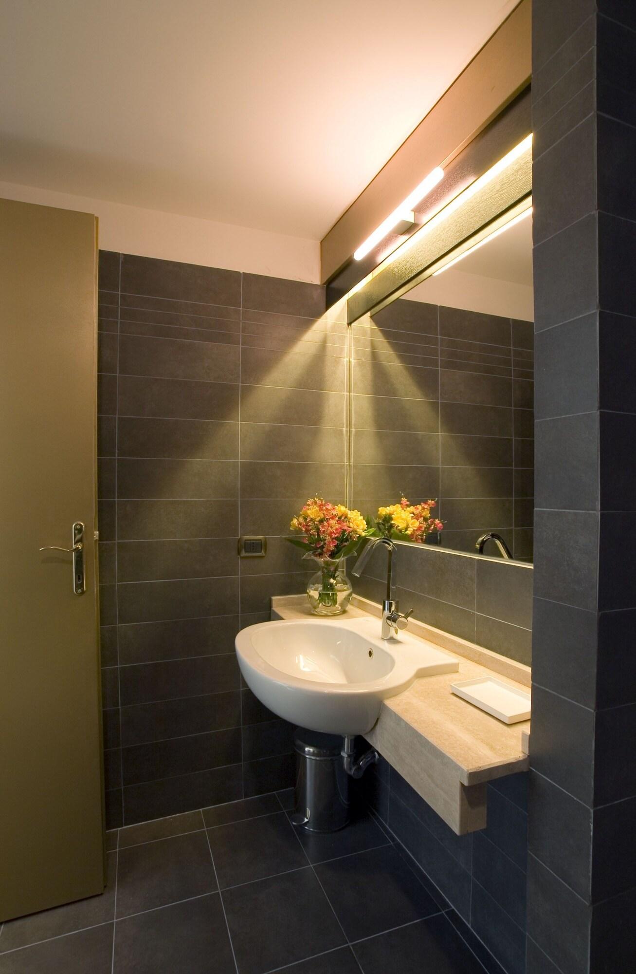 Ht Romeo Al Babuino Hotel Екстериор снимка