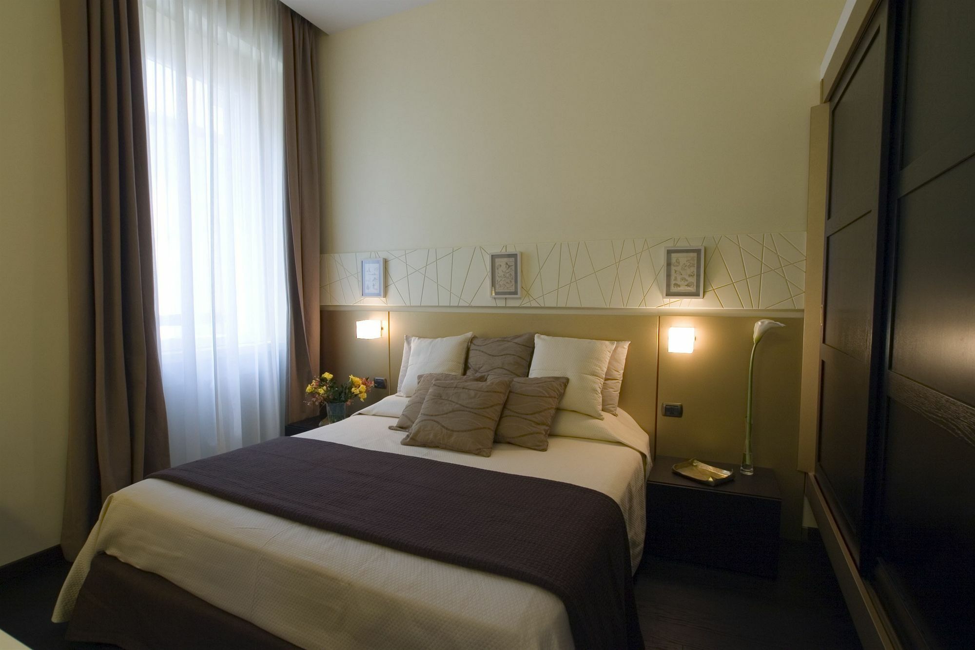 Ht Romeo Al Babuino Hotel Екстериор снимка
