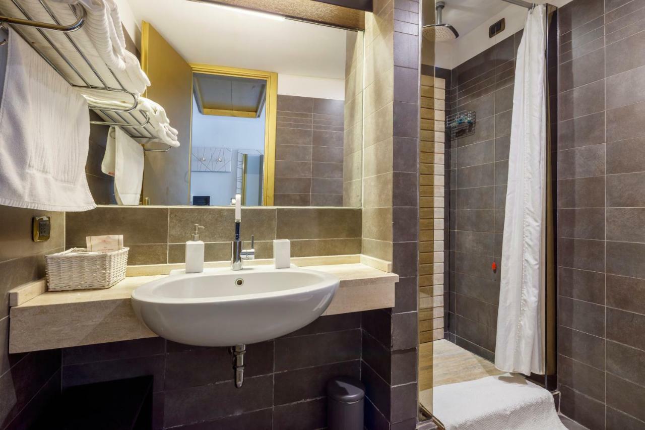Ht Romeo Al Babuino Hotel Екстериор снимка